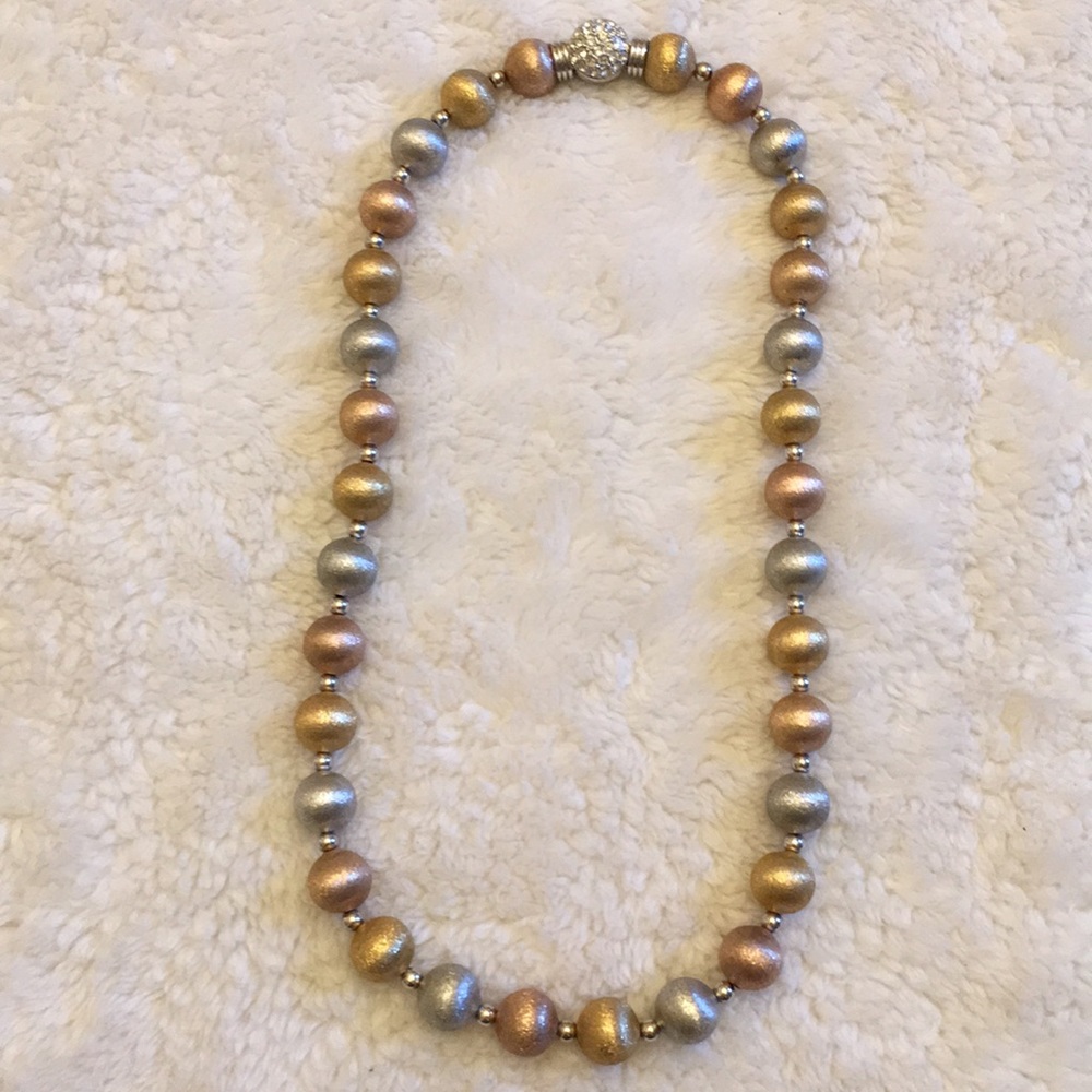NM Beaded vintage tri color necklace
